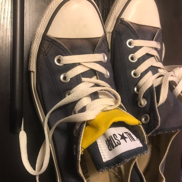 Blue converse - Picture 4 of 4